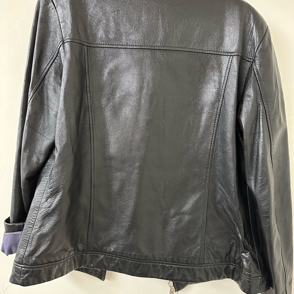 Nice Leather Jacket - image 6